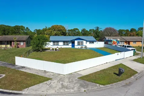 2902 Essex Drive Fort Pierce FL 34946