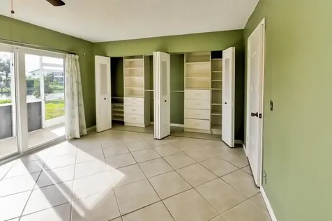 22 Kent B West Palm Beach FL 33417