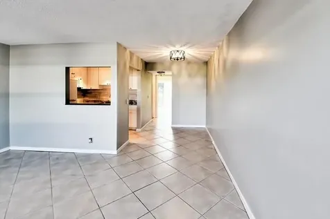 22 Kent B West Palm Beach FL 33417