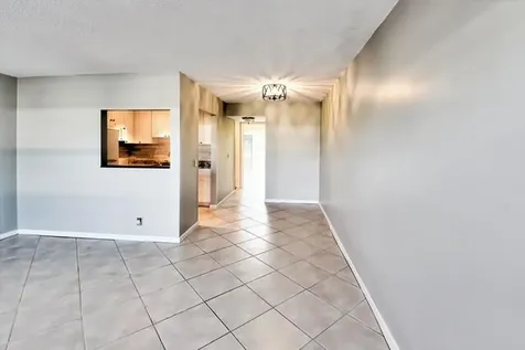 22 Kent B West Palm Beach FL 33417