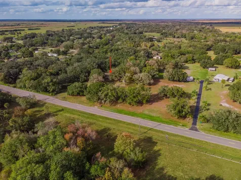 3453 NW 160th Street Okeechobee FL 34972