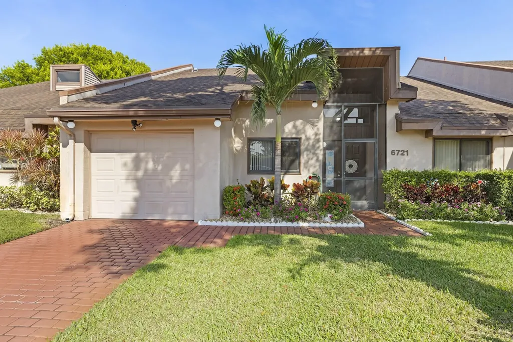 6721 Versailles Court Lake Worth FL 33467