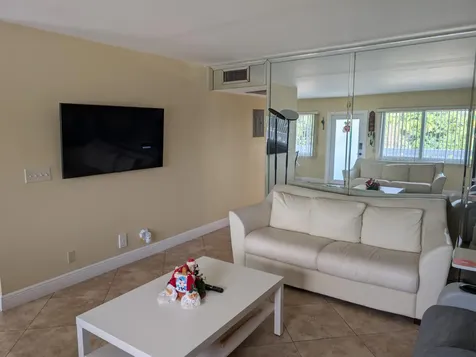 3036 Ventnor H Deerfield Beach FL 33442