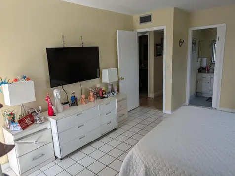 3036 Ventnor H Deerfield Beach FL 33442