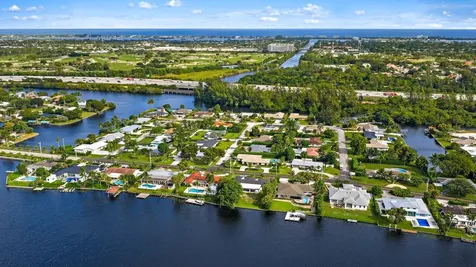 7523 Pine Tree Lane Lake Clarke Shores FL 33406