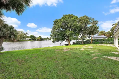 7523 Pine Tree Lane Lake Clarke Shores FL 33406