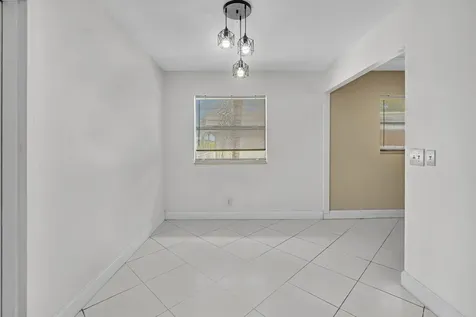365 Flanders Delray Beach FL 33484