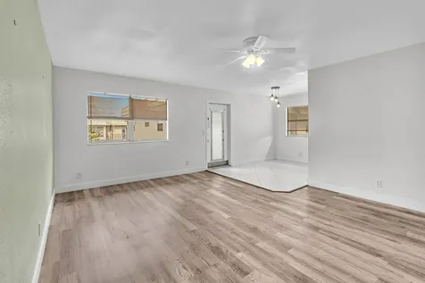 365 Flanders Delray Beach FL 33484