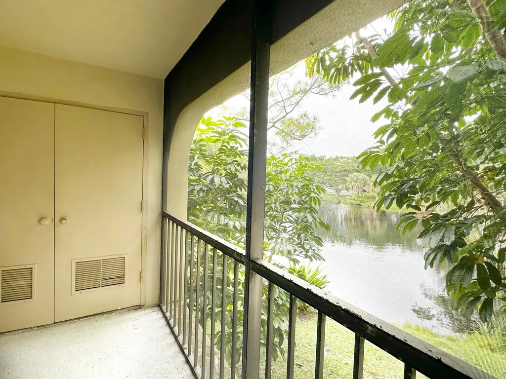 924 SW 9th Street Circle Boca Raton FL 33486