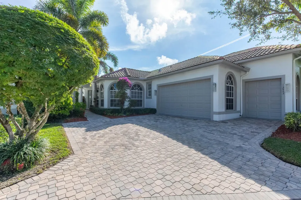 2443 Players Court Wellington FL 33414