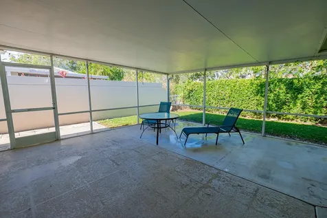 1230 Nw Bentley Circle Port Saint Lucie FL 34986