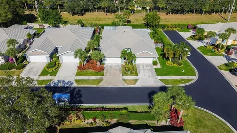 1230 Nw Bentley Circle Port Saint Lucie FL 34986