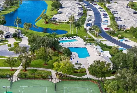 1230 Nw Bentley Circle Port Saint Lucie FL 34986