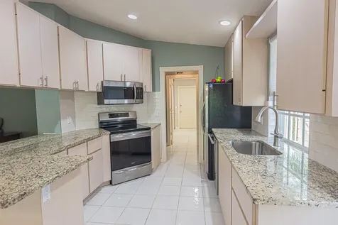 1230 Nw Bentley Circle Port Saint Lucie FL 34986