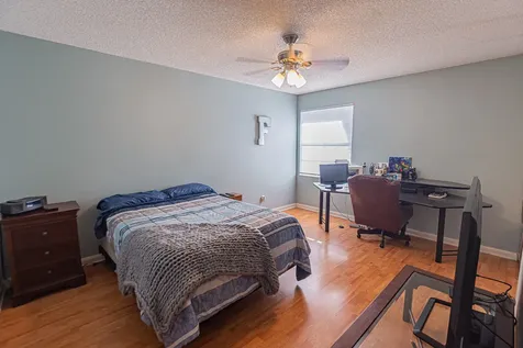 1230 Nw Bentley Circle Port Saint Lucie FL 34986