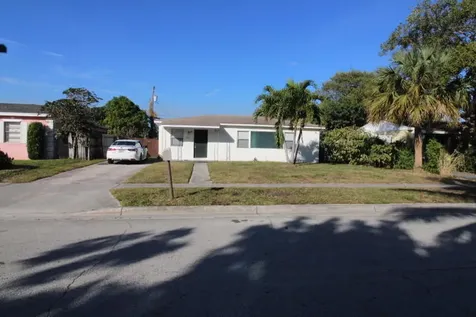 346 W 15th Street Riviera Beach FL 33404