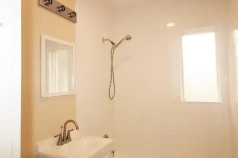 346 W 15th Street Riviera Beach FL 33404