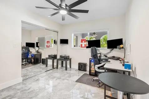 2200 Se 9th Street Pompano Beach FL 33062