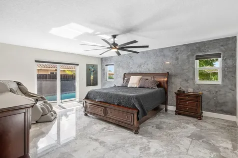 2200 Se 9th Street Pompano Beach FL 33062