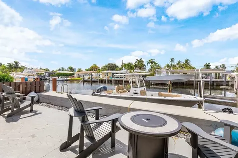 2200 Se 9th Street Pompano Beach FL 33062