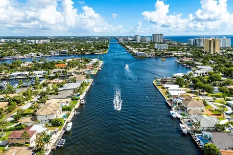 2200 Se 9th Street Pompano Beach FL 33062