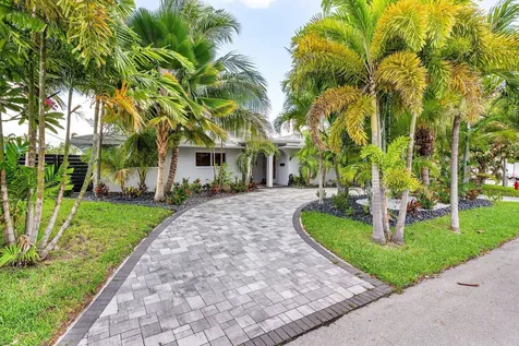 2200 Se 9th Street Pompano Beach FL 33062