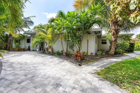 2200 Se 9th Street Pompano Beach FL 33062