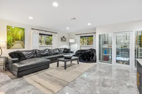 2200 Se 9th Street Pompano Beach FL 33062