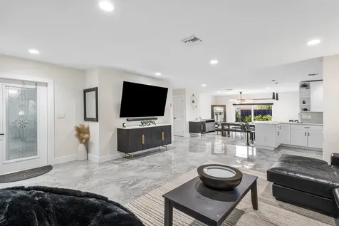 2200 Se 9th Street Pompano Beach FL 33062