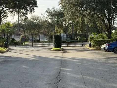 5016 Lantana Road Lake Worth FL 33463