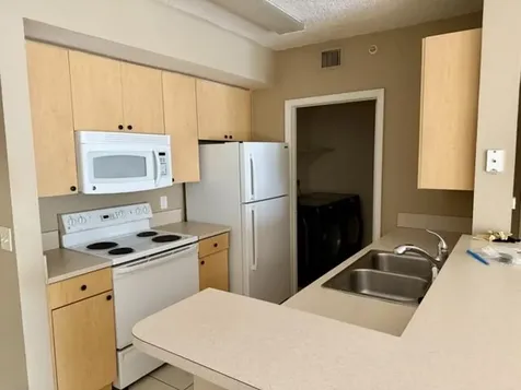5016 Lantana Road Lake Worth FL 33463