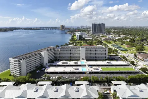 801 Lake Shore Drive Lake Park FL 33403