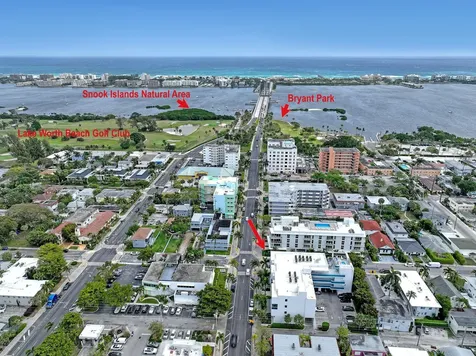 1 S Palmway Lake Worth Beach FL 33460