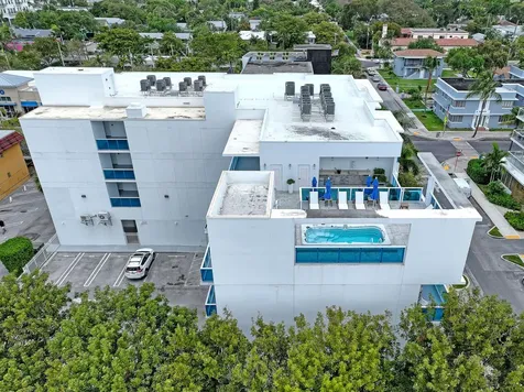 1 S Palmway Lake Worth Beach FL 33460