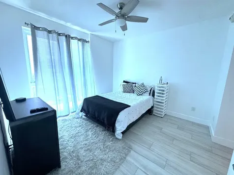 1 S Palmway Lake Worth Beach FL 33460