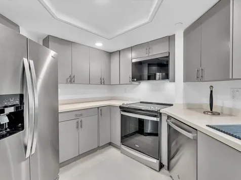 120 Se 5th Avenue Boca Raton FL 33432