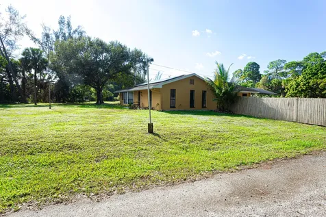169 Armadillo Way West Palm Beach FL 33411