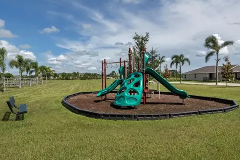 5600 NW Pine Trail Circle Port Saint Lucie FL 34983