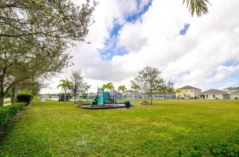 5600 NW Pine Trail Circle Port Saint Lucie FL 34983