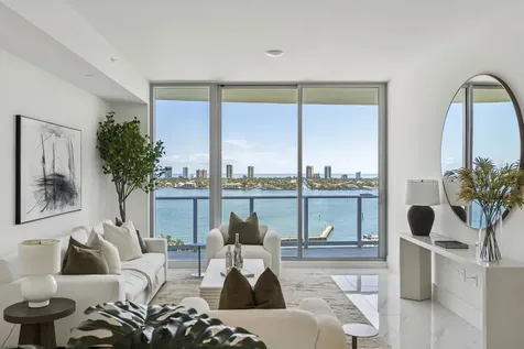 220 Lake Shore Drive Lake Park FL 33403