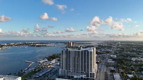 220 Lake Shore Drive Lake Park FL 33403