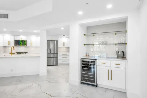 100 Se 5th Avenue Boca Raton FL 33432