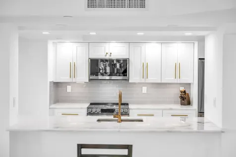 100 Se 5th Avenue Boca Raton FL 33432