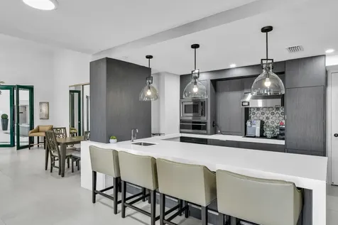 100 Se 5th Avenue Boca Raton FL 33432