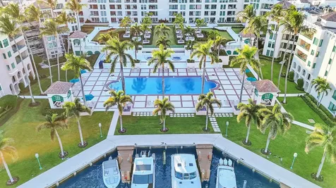 100 Se 5th Avenue Boca Raton FL 33432