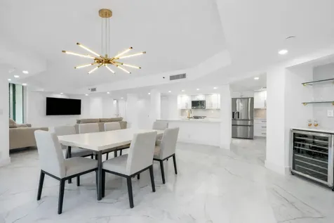 100 Se 5th Avenue Boca Raton FL 33432