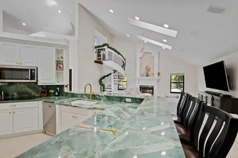 10655 Rio Hermoso Delray Beach FL 33446