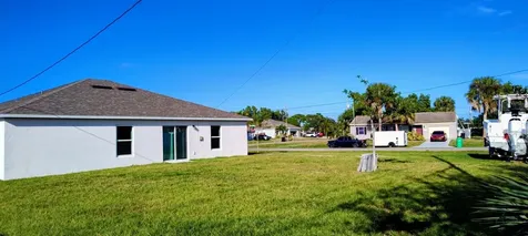 2772 Se Garfield Avenue Port Saint Lucie FL 34952
