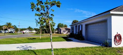 2772 Se Garfield Avenue Port Saint Lucie FL 34952