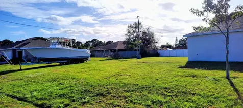2772 Se Garfield Avenue Port Saint Lucie FL 34952